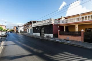 Casa  Calle real. Quieres tener tu propio negocio y tu vivienda juntos?