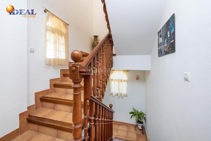 Foto bef77b0b-9e7a-407a-8ffa-c4c5b811cc5d. Chalet espectacular chalet independiente en el laurel de la reina. la zubia. en Zubia (La)
