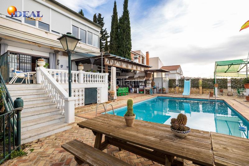 Foto e501cbff-fb4f-430d-940f-c6c8d86145f4. Chalet magnifico chalet independiente en colinas bermejas. en Monachil