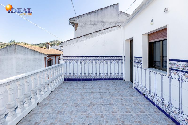 Foto e9377b3d-2ec8-4f0d-8620-27a4e40451b5. Piso venta de piso con trastero de 30 m2 granada en Algarinejo