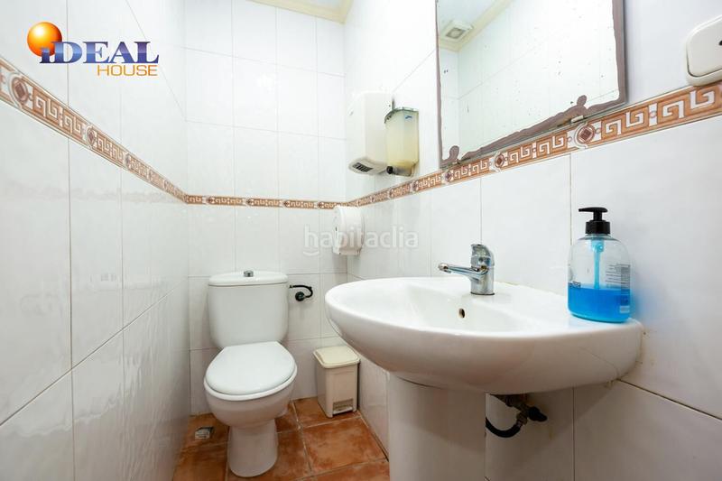 Foto 0c2bf8b8-05f3-4160-a735-0e719ecc4819. Locale commerciale in Camino de Ronda Granada