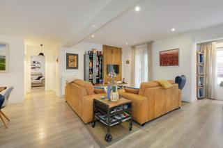 Piso en Calle cl martinez campos 22 es:1 pl:01 pt:iz km 18002 gr 22. Espectacular pisazo reformado junto recogidas