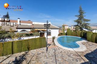 Xalet  Avenida bermejales de los. Venta de chalet tipo villa en monachil zona colinas bermejas