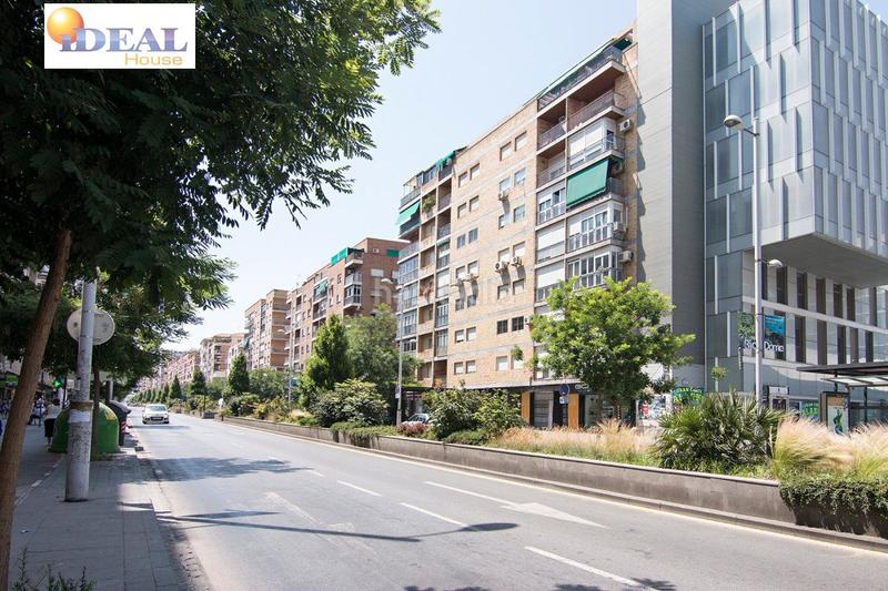 Foto 87f815d1-08cf-4abc-9bc1-8cb7593e70a3. Local comercial a Camino de Ronda Granada