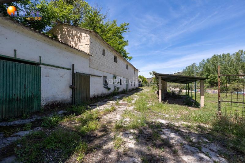 Foto a1762899-dae0-4291-84db-6d73cda0e78a. Rural plot in Cenes de la Vega