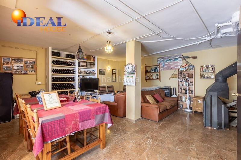 Foto a0f9f568-3408-4777-bebc-7325a888f552. Chalet  en Pinos Genil