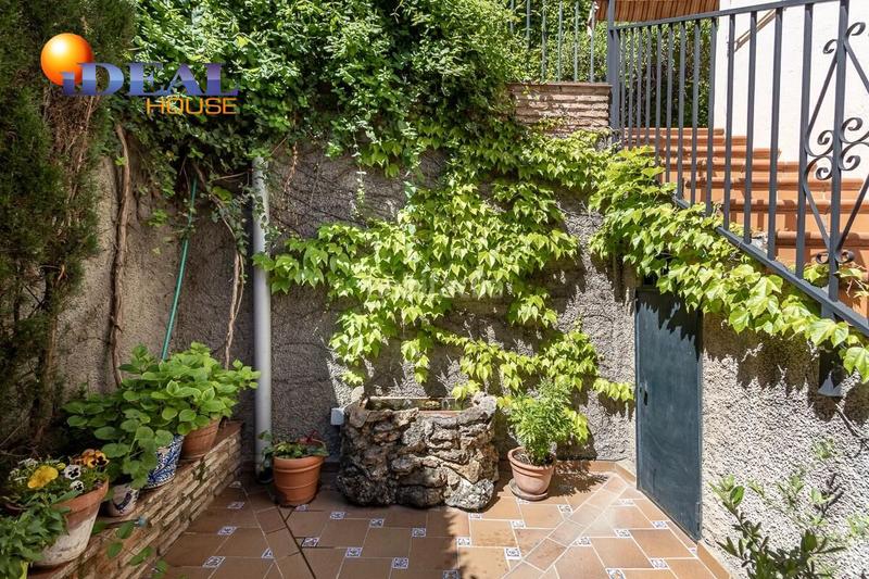 Foto e51d4f92-fdc3-4d0a-aa2f-dfdc4ad71861. Chalet  en Pinos Genil