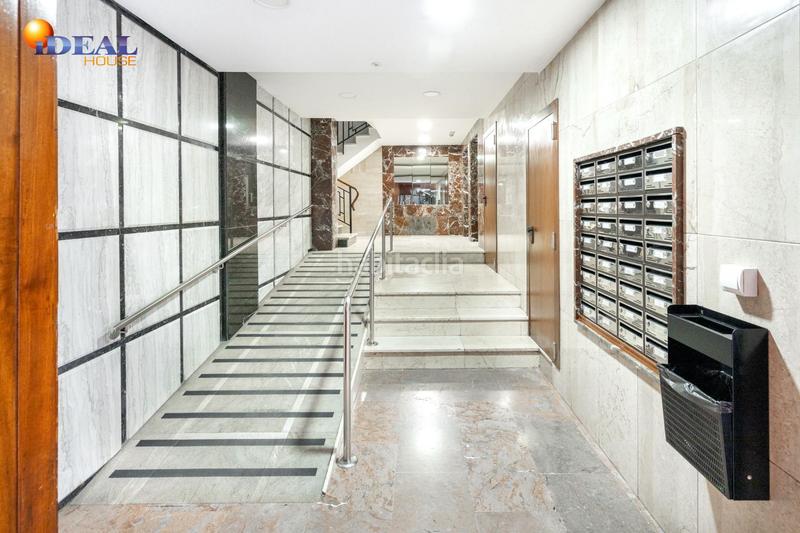 Foto 6ba1a285-e3ac-45c3-919f-b5b07e13b1f1. Parking voiture dans Camino de Ronda Granada