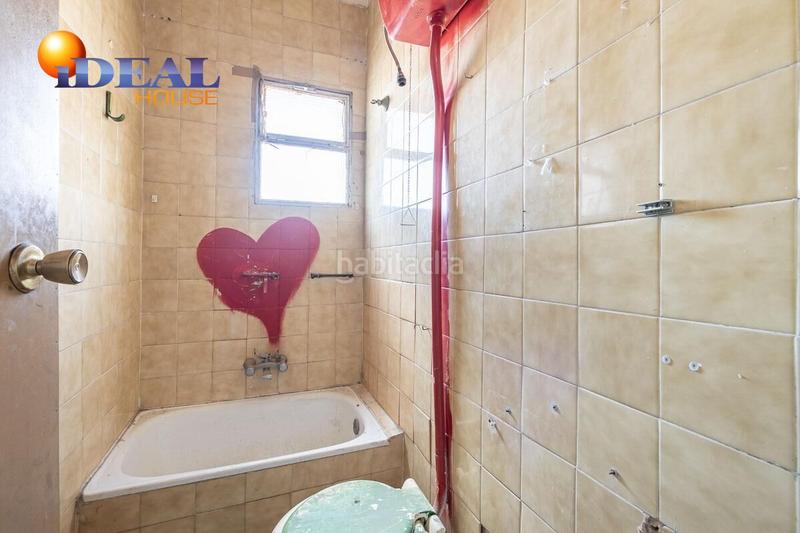 Foto 01d1204b-b917-42e0-9b73-405071d53e4c. Casa a San Ildefonso Granada