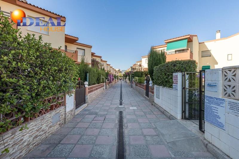 Foto a9266165-ce01-4fe0-a167-0a2ab837fc74. Reihenhaus mit parking pool in Salobreña costa Salobreña