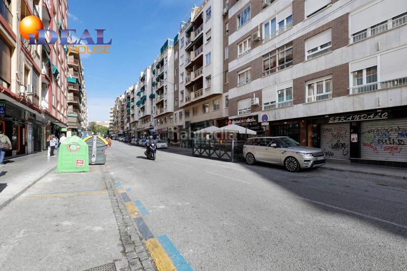 Foto 063922c0-bab0-433d-bee4-f4894c987f74. Parking voiture dans Camino de Ronda Granada
