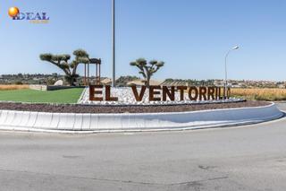Terrain résidentiel à Geranio (vent) 16. Parcela urbana en el ventorillo cullar vega