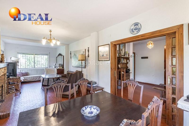 Foto 0d2e2a62-2981-421d-b0ba-19a75ae89230. Casa  señorial con terreno en Dílar