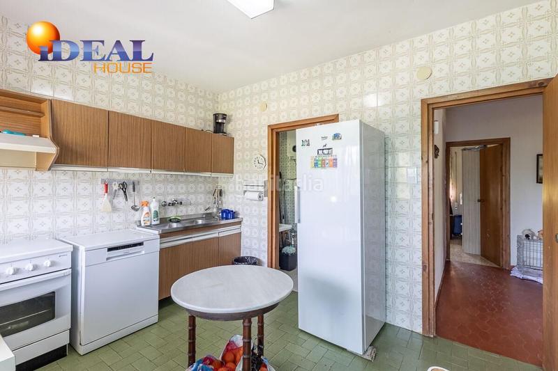 Foto ffcf7b3a-46d1-488a-ac17-8bcfa41274a7. Casa  señorial con terreno en Dílar