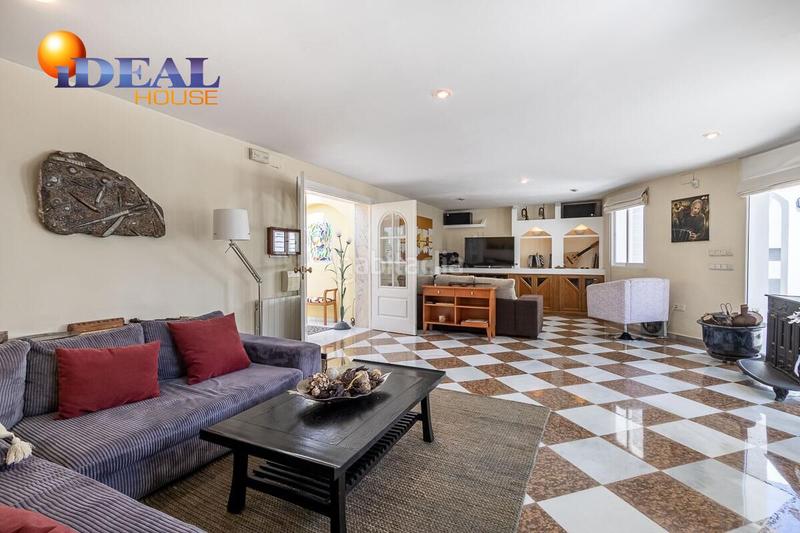 Foto 199bd6b9-72e2-4d83-aef2-68e72cdf4876. Chalet exclusiva casa premium en el parque del cubillas! en Albolote