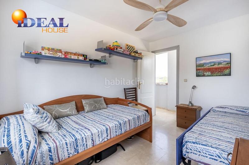 Foto 1fc19981-0546-4606-ac39-bdf42b2b8de3. Chalet exclusiva casa premium en el parque del cubillas! en Albolote
