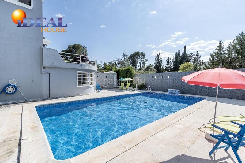 Foto dbcb4326-8d08-4240-bc59-ed79b24e8765. Chalet exclusiva casa premium en el parque del cubillas! en Albolote