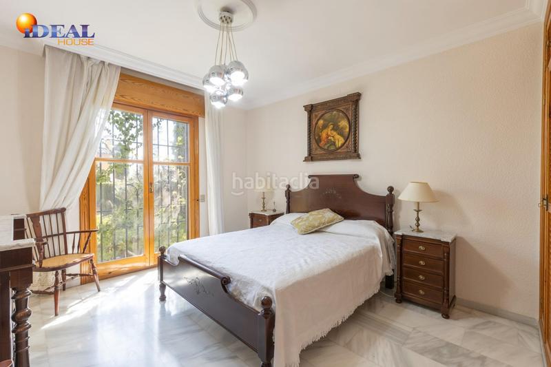 Foto 9d864aee-4730-493b-9560-6fc3ae68599d. Chalet magnifico chalet con amplios jardines y piscina en cortijo del aire! en Albolote