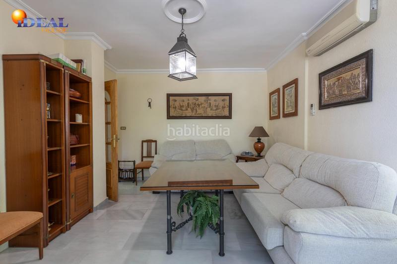 Foto c18c69c0-b6b4-4716-9382-bb9b89341058. Chalet magnifico chalet con amplios jardines y piscina en cortijo del aire! en Albolote