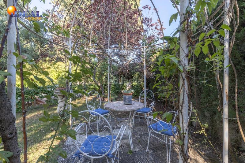 Foto ffe65da5-966d-46f8-9c34-e0c129defc92. Chalet magnifico chalet con amplios jardines y piscina en cortijo del aire! en Albolote