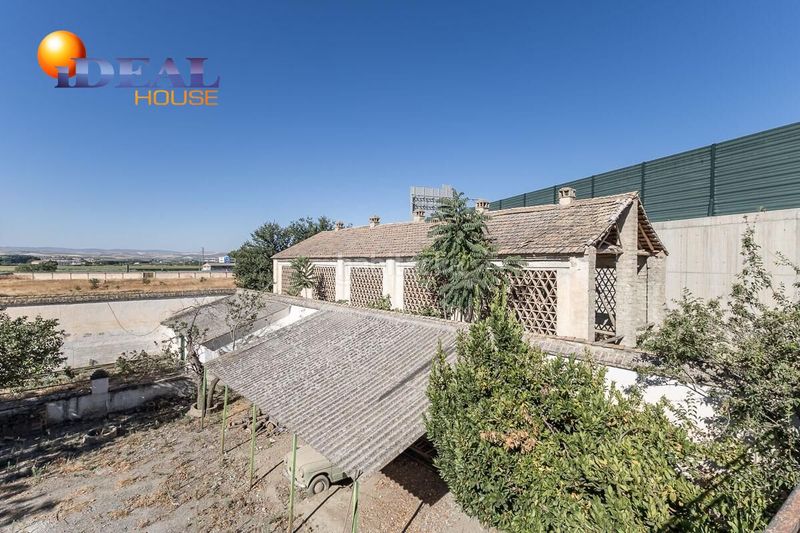 Foto 4d9b9511-e5e3-4baf-964b-82599d69c311. Masía camping con licencia para reformar en Bobadilla Granada