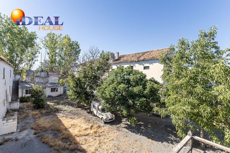 Foto fcdadb1c-b62d-4be9-8f32-6139707dd52c. Masía camping con licencia para reformar en Bobadilla Granada
