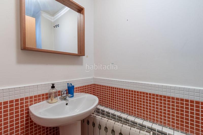 Foto 761b14ef-32e4-44dd-9984-3136a8f98c6d. Pis a calle fuente del tesoro 54 a Zona media Sierra Nevada