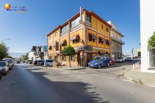 Edifici  Calle loja. Venta de restauranteasador  y vivienda en albolote juncaril