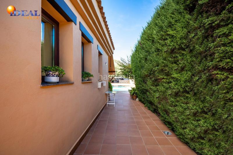 Foto dc1388a3-ff62-4052-9aa0-bb2f04550be7. Chalet casa de ensueño a un paso del centro de granada! en Ogíjares