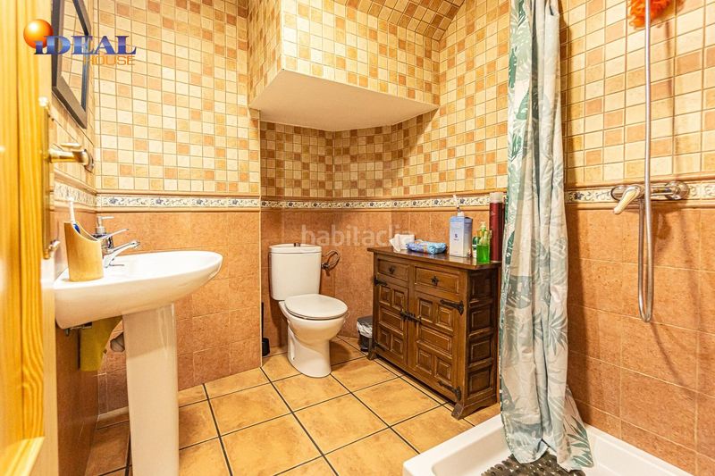 Foto 1a95de85-6cb0-49ef-b050-ca3e8da40376. Casa  con negocio en Montillana