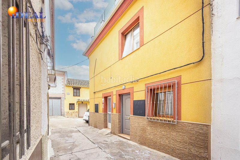 Foto 8eb4959e-f1e1-45dd-bb16-4ab392c01b7b. Casa  con negocio en Montillana