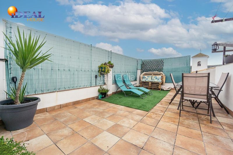 Foto a7ff4773-a31f-4b1a-aaf1-d37450e8e306. Casa  con negocio en Montillana