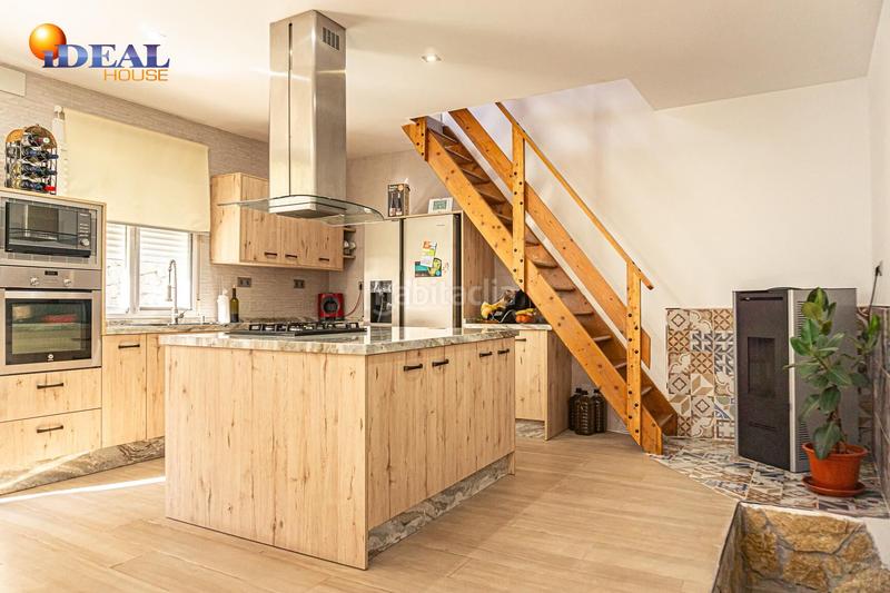 Foto c2a3560a-18e1-4754-9c82-3b8a93d38983. Masía espectacular casa con terreno en la sierra sur en Castillo de Locubín