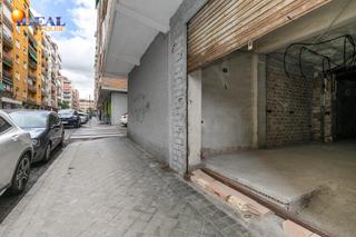 Local Comercial en Calle Calle Azorín