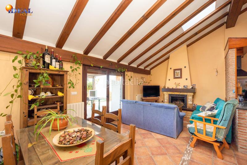 Foto 3dac428c-d9c8-4399-94b9-84ae27e92183. Xalet amb aparcament piscina a Nigüelas