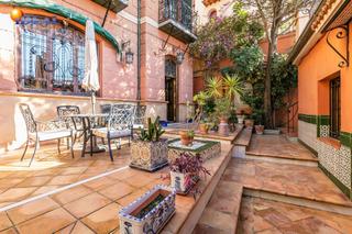 Casa  Paseo de las palmas. Casa en paseo de las palmas  familia o inversores