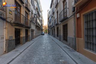 Casa  Calle conde de las infantas. Oportunidad junto a plaza trinidad