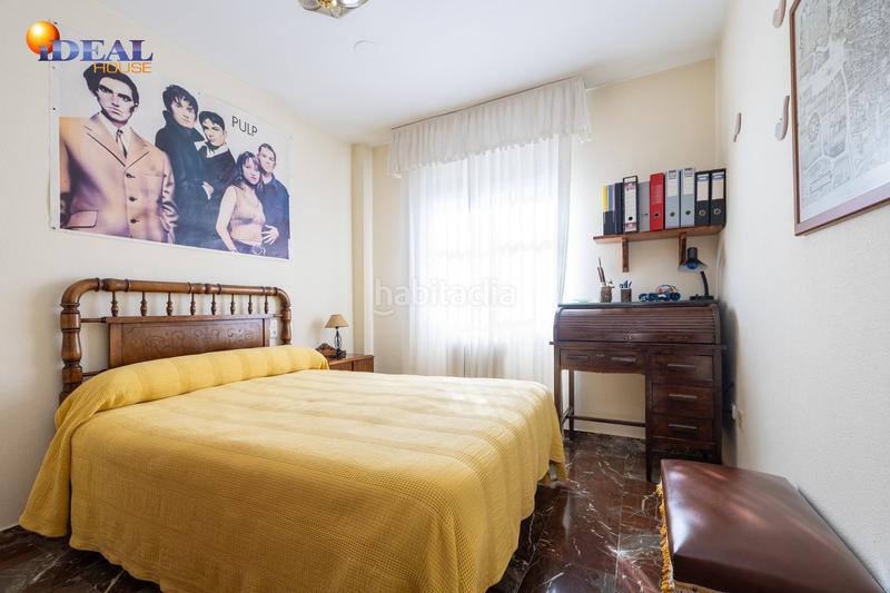 Foto a263b3b9-9dae-4424-b8d9-b9d9dcd09cf5. Casa adosada espectacular casa ubicada en el exclusivo barrio de albayda, diseñada con una distribución funcional en Granada