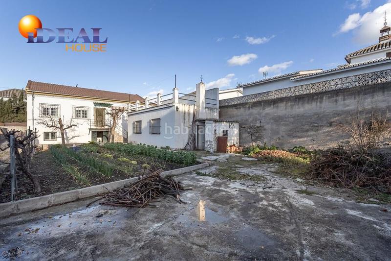 Foto 42c6a955-ae87-4c8e-b658-18a4a010188e. Casa chalet en una sola planta con parcela en el barrio en Monachil