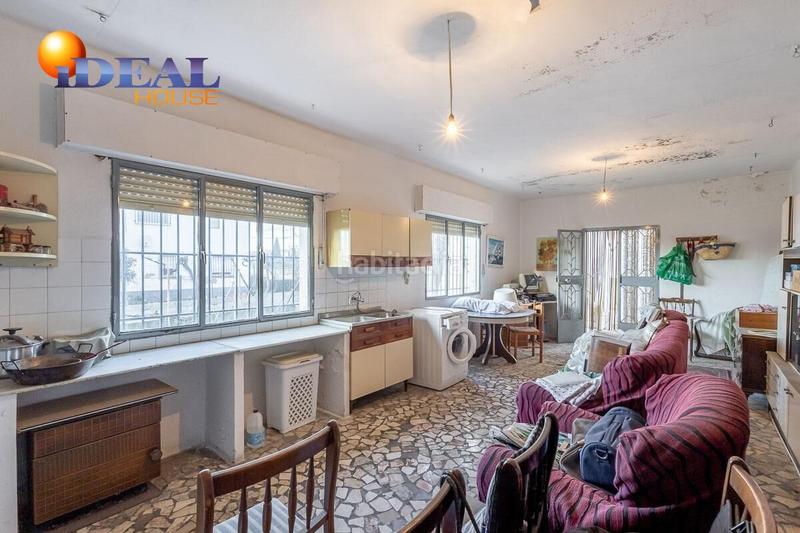 Foto a171ea26-e35f-4a6d-8d2f-c153878ef087. Casa chalet en una sola planta con parcela en el barrio en Monachil