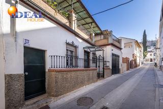 Maison jumelée à Bola de Oro. Casa singular en bola de oro
