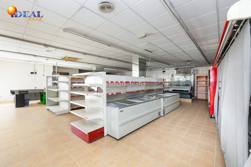Foto c79b8ddd-ff4f-4b56-b4ef-eccca6800c88. Local comercial a Gójar