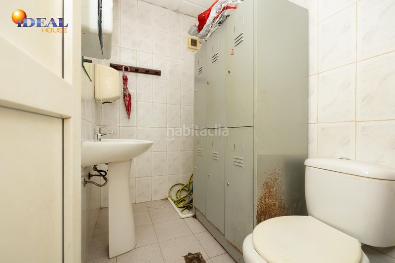 Foto f67d2e2b-7895-4882-93f2-80bc9fbaacb1. Local comercial a Gójar