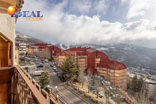 Estudi a Urbanizacion solynieve 21. Sierra nevada. estudio en zona media a solo 200 metros del teles