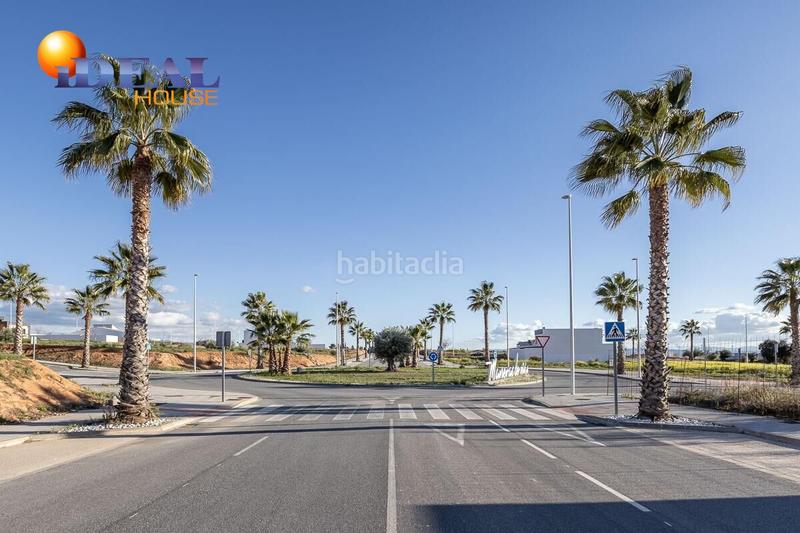 Foto 096c3b70-ee6a-4a1a-83af-ccc3955055a2. Wohngrundstück in calle katherine freese 15 in Calicasas