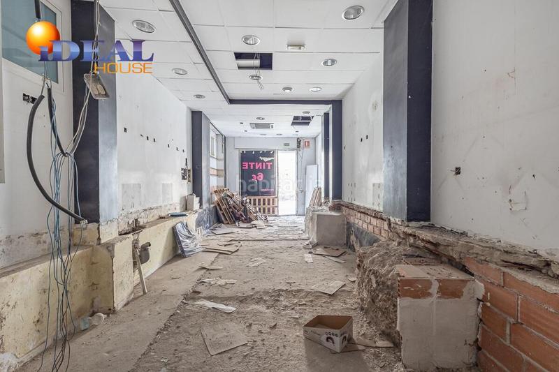 Foto 018c8134-6d64-4cdd-8b23-7967407541cd. Local comercial local en carrera de la virgen en San Matías - Realejo Granada