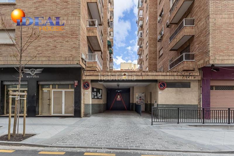 Foto d0ff75b0-31ee-4d15-b43b-0f3afb53f2a8. Aparcament cotxe a Fígares Granada