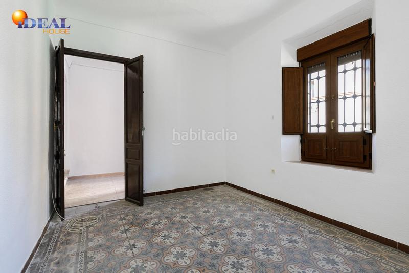 Foto b30d007d-d660-4277-a42b-e1ffc888db3d. Casa oportunidad única en el centro ! en Chauchina