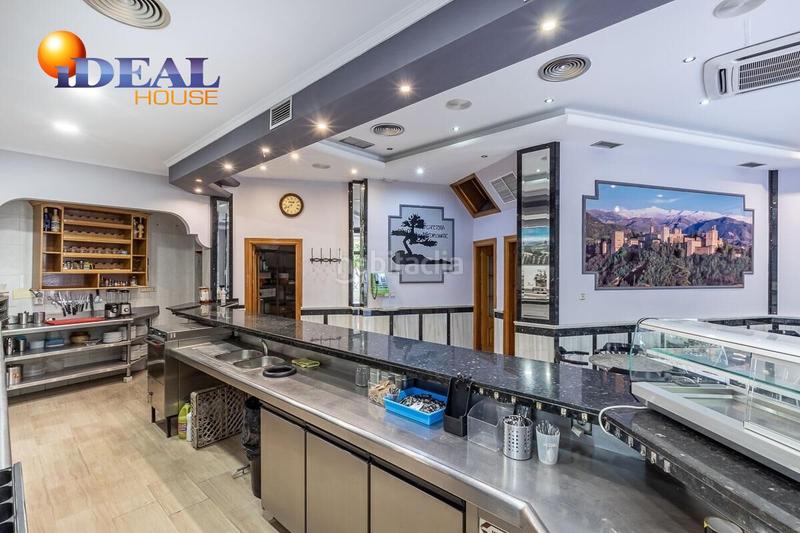 Foto 0181e8fd-e09d-46ba-9935-f30542989711. Local comercial a calle rector lopez argueta 23 a Granada