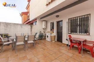 Casa a Calle de juan de la cierva 45. Estupenda casa en churriana